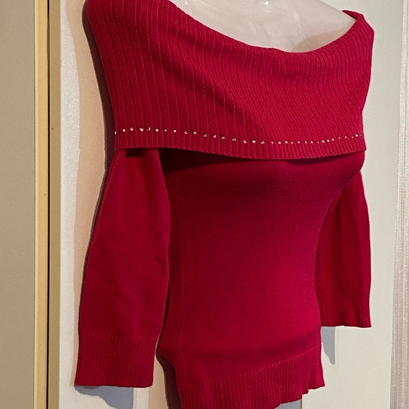 Seduction Fuchsia Off Shoulder Ribbed Sweater Size XS - Picture 2 of 15